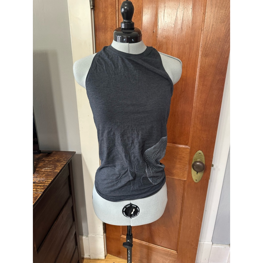 Lululemon All‎ Tied Up Tank Charcoal Gray Graphic EUC